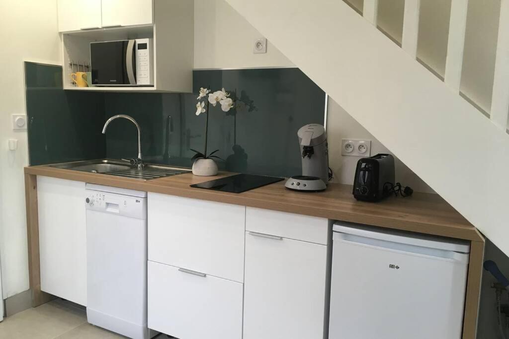 Appartement Neuf Entre Mer Et Montagne. Фюриани Екстериор снимка